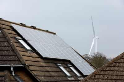 Image for UK solar installations hit decade high in March as energy prices surge
