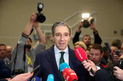 Image for Irish parliament vote points to centre-right coalition with independents