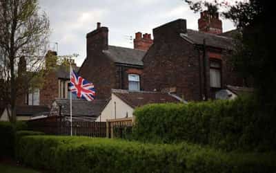 Image for UK construction sector suffers April slowdown on higher costs -S&P/CIPS