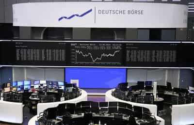 Image for European shares edge higher as traders brace for data-packed week