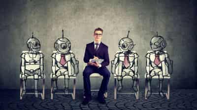 Image for Humans vs Robots: Which Is Better for Managing Investments?