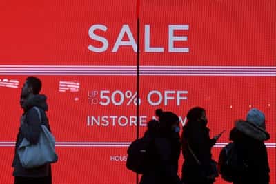 Image for UK consumers defy weak outlook to ramp up their spending