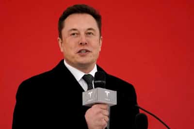 Image for Elon Musk says Tesla AI Day pushed to Sept 30