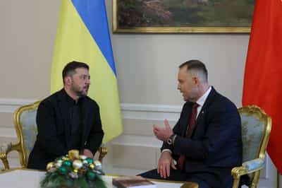 Image for Ukraine can advise Poland on drone defence, Zelenskiy says in Warsaw