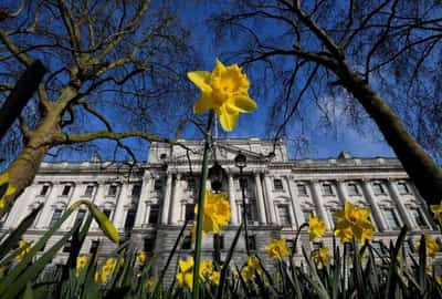 Image for Britain proposes safety net against failing stablecoins