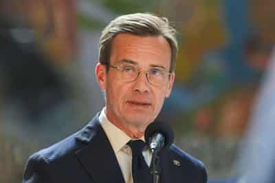 Image for Swedish PM says jailed reporter on his way home from Turkey