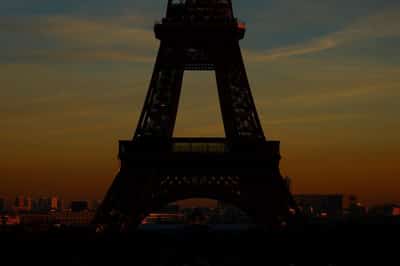 Image for Soccer-Eiffel Tower set to sparkle for PSG's big European night