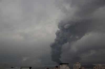 Image for Israel strikes on Yemeni capital Sanaa kill six, wound dozens