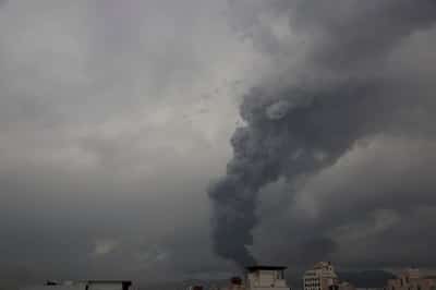 Image for Israel strikes on Yemeni capital Sanaa kill six, wound dozens