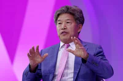 Image for Exclusive-Shein executive chairman to pass the baton as IPO nears completion, sources say
