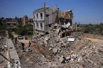 Image for Hezbollah believes Iran will not sign final nuclear deal if Israel stays in Lebanon