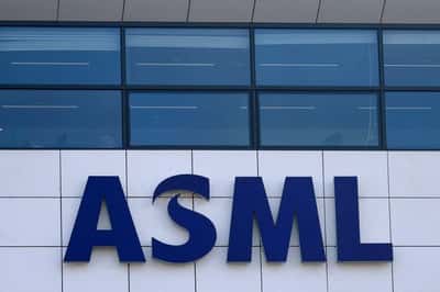 Image for ASML to work with major chipmakers to use latest tools for larger chips