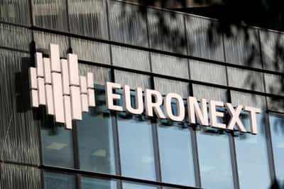 Image for European stocks find support at end of volatile week