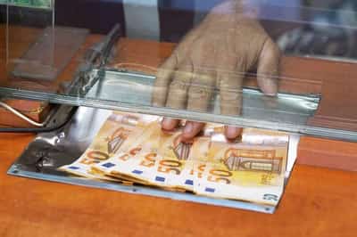 Image for Where to exchange currency