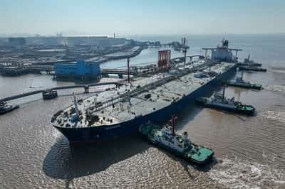 Image for Oil steady, traders hopeful on China demand but worried about Fed