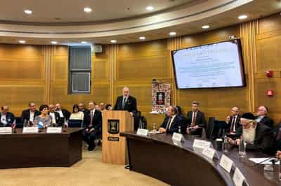 Image for US working to evacuate citizens wishing to leave Israel, ambassador says