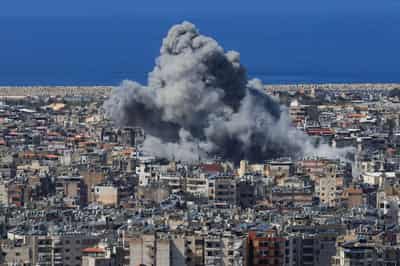 Image for Lebanon parliament extends its own mandate for two years as war intensifies