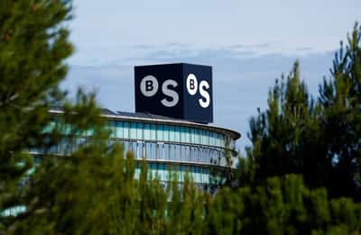 Image for Sabadell vows higher profits and payouts as it battles BBVA bid