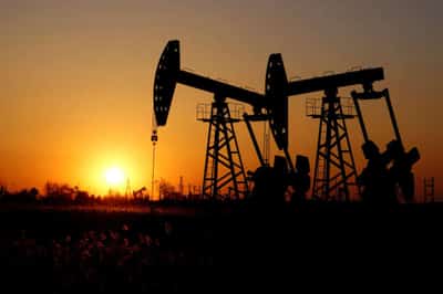 Image for Oil climbs close to April peak on tighter supply