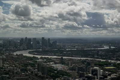 Image for UK Treasury open to smaller fiscal headroom to reduce tax hikes, FT reports