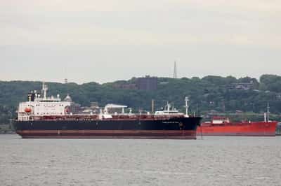 Image for Big Oil’s climate planning not good enough, investor group says