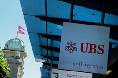 Image for Swiss lawmaker withdraws motion to send bank bill back to government