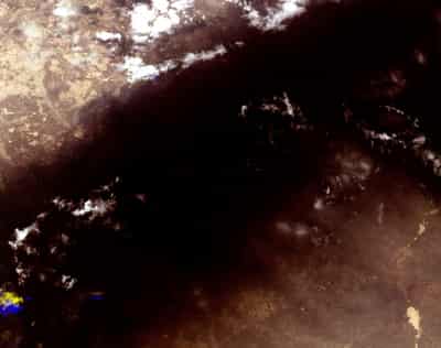 Image for Saudis shut down oil pipeline as Houthis tighten grip on Red Sea shipping