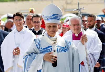 Image for Pope Leo marks US anniversary with migrant appeal on Lampedusa