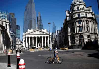 Image for UK’s Johnson scraps COVID restrictions in England