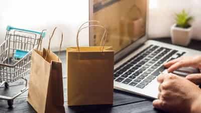 Image for Lock till we shop: people spend 7% more and shop nearly twice as much online while in lockdown