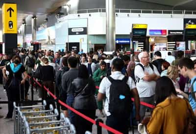 Image for London flight, hotel fares surge ahead of Queen’s funeral