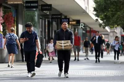 Image for UK business sentiment drops, adding pressure on Reeves before budget