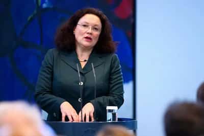 Image for German unemployment rises less than expected in November, labour office says