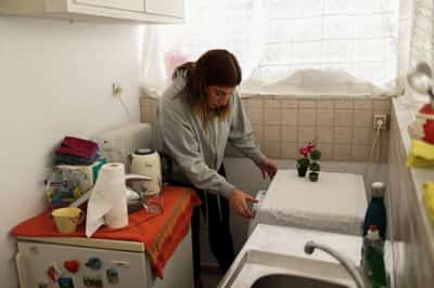 Image for Young Greeks priced out as inflation, rents soar
