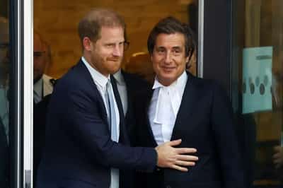 Image for Prince Harry’s phone-hacking lawsuit against Daily Mail to go to trial in 2026