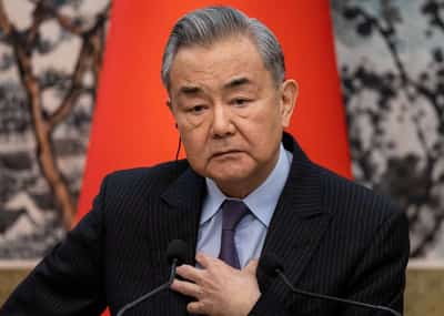Image for China urges UK and EU to uphold multilateral trade in face of US tariffs
