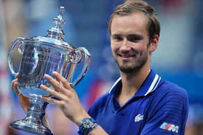 Image for Tennis-Medvedev wins U.S. Open to end Djokovic calendar Grand Slam bid