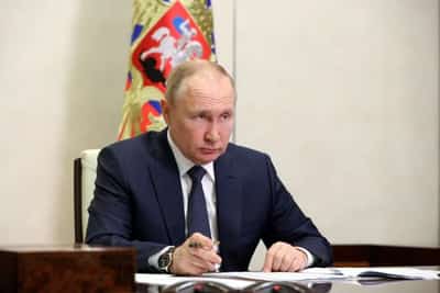 Image for Analysis-Putin bets on an ancient weapon in Ukraine: time