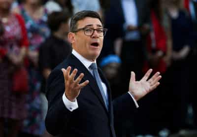 Image for New UK leader Burnham says he will never take risks with economy