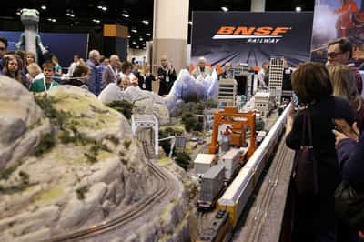 Image for Buffett shoots down talk of Berkshire railroad merger, CSX shares slide