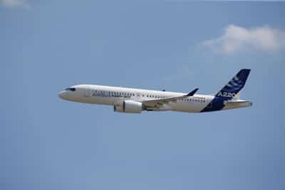 Image for AirAsia orders 150 A220 jets, Airbus executive says