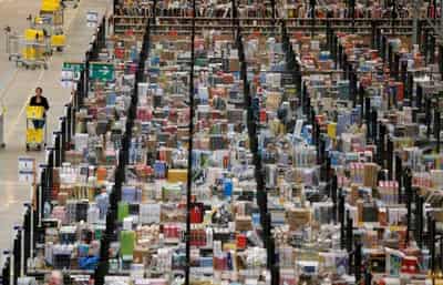Image for Online discounts boost struggling UK retailers in July