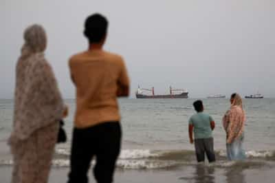 Image for US attacks deepen hardship, not dissent, in Iran's restive south