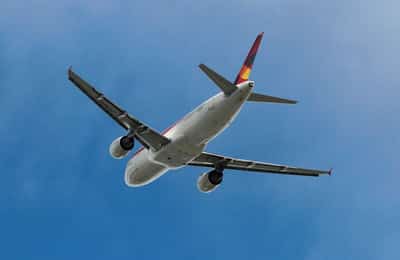 Image for Airbus A320 flies past Boeing 737 as most-delivered jet in history