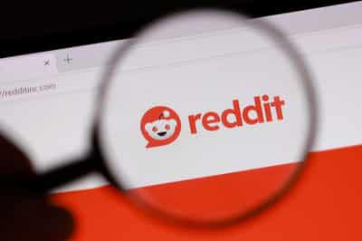 Image for Reddit puts logged in experience first as Google AI hits traffic
