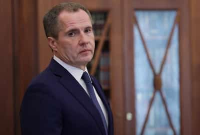 Image for Kremlin reshuffles governors in two regions bordering Ukraine