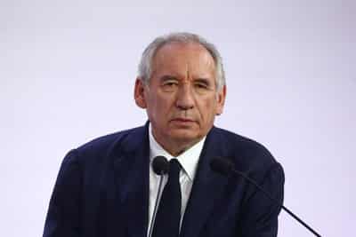 Image for French stocks, bonds tumble as government faces potential collapse