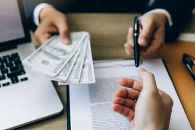 Image for Payday Loans: Pros and Cons of Short-Term Borrowing