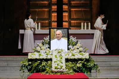 Image for Cycling-Giro d'Italia final stage dedicated to Pope Francis