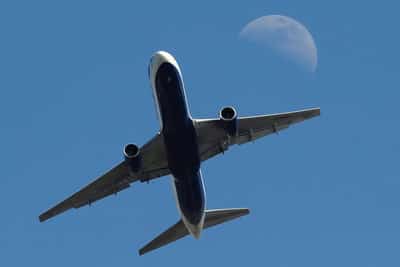 Image for Factbox-How European airlines have hedged against fuel price increases